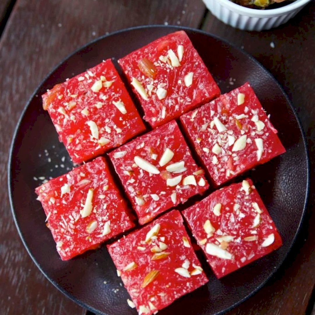 hebbars.kitcheninstagram on Pinno karachi halwa recipe corn flour