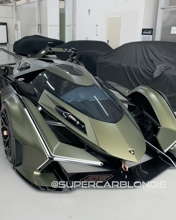 supercarblondie@instagram on Pinno: The incredible Lambo V12 Vision GT! ?  #...