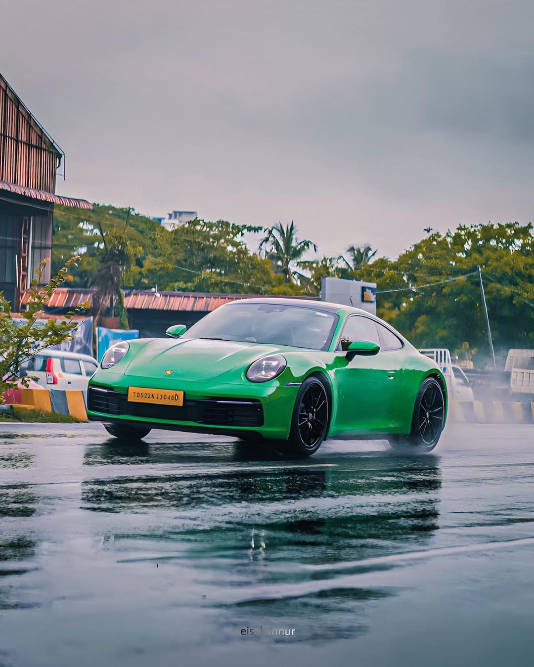 Porschein India Instagram On Pinno Lightning Python Kannur S