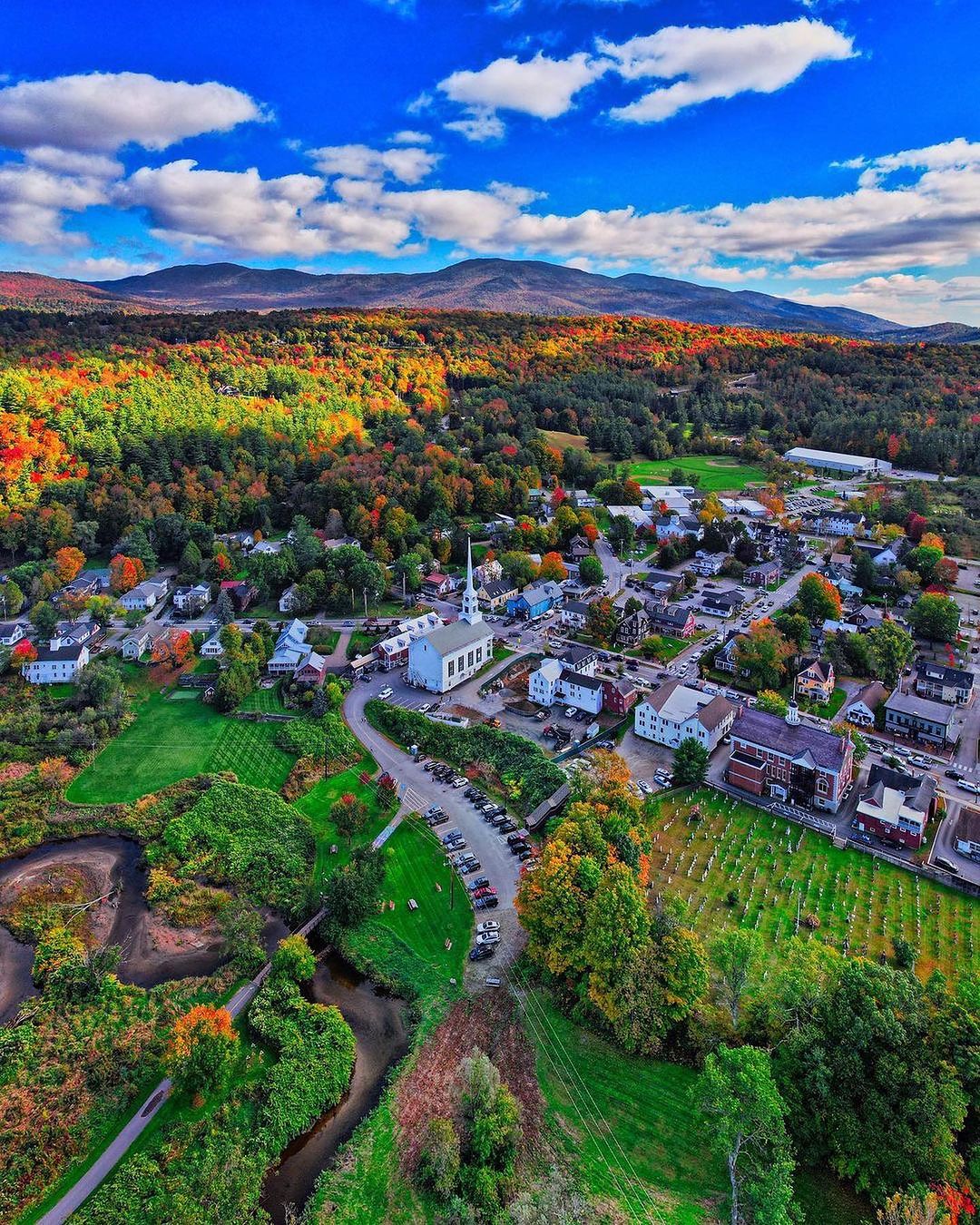 spectacular.globe@instagram on Pinno: The best of Stowe Vermont ⛪️ The ...