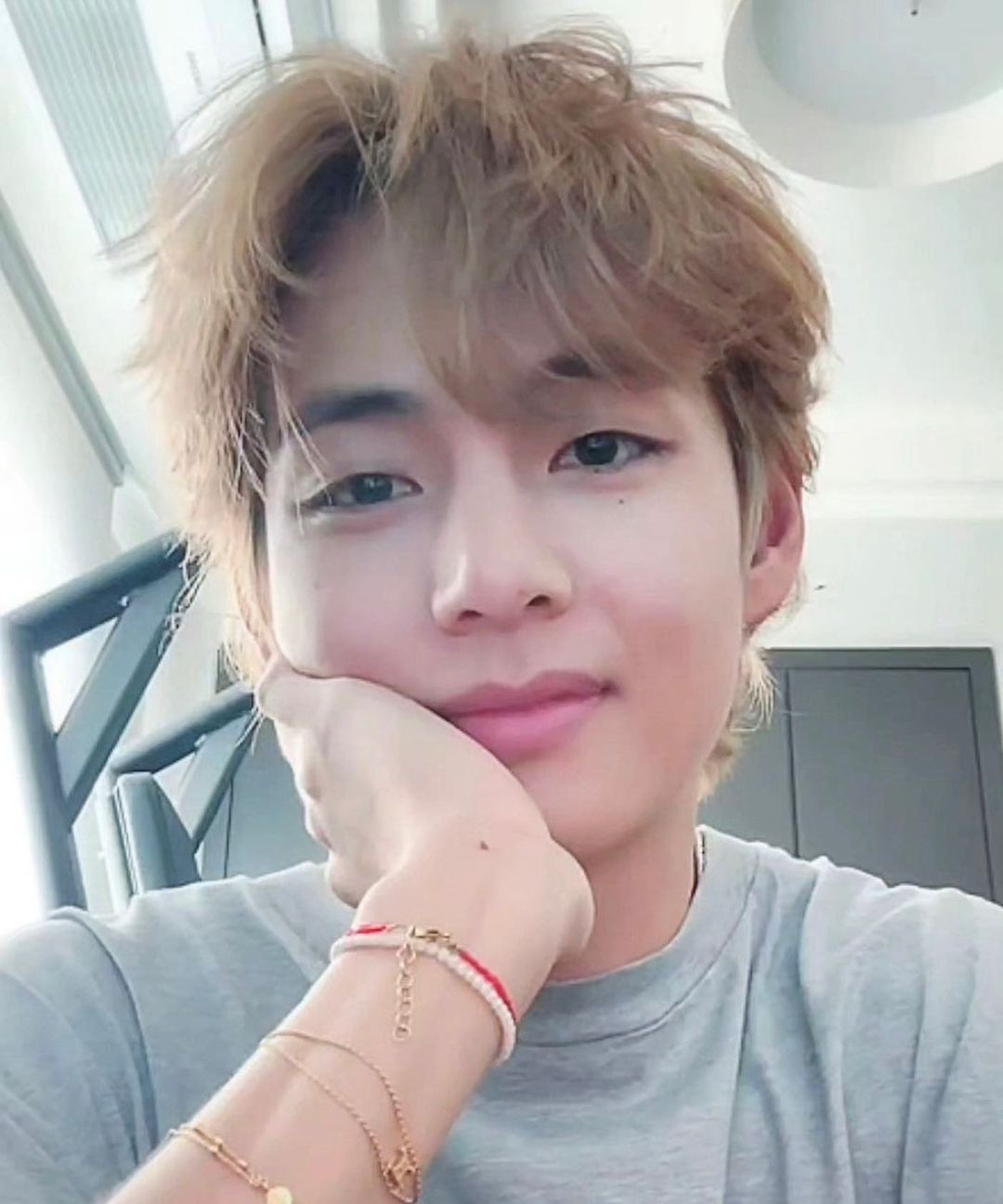 bts@instagram on Pinno: Hi - Tae Follow @bts@instagram