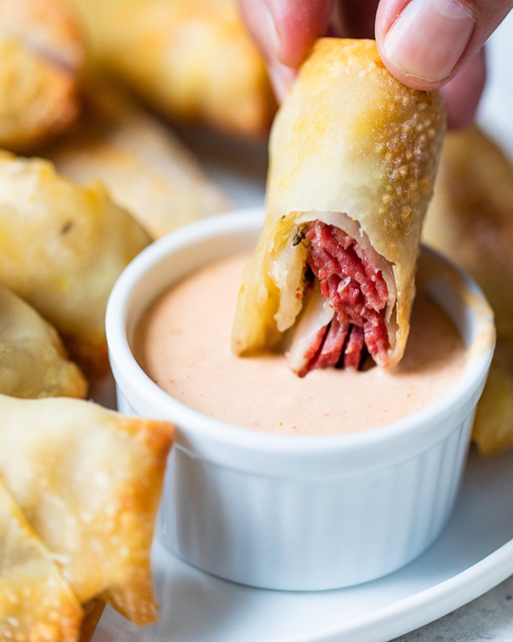 skinnytasteinstagram on Pinno Golden, crisp Pastrami Reuben Egg Rolls
