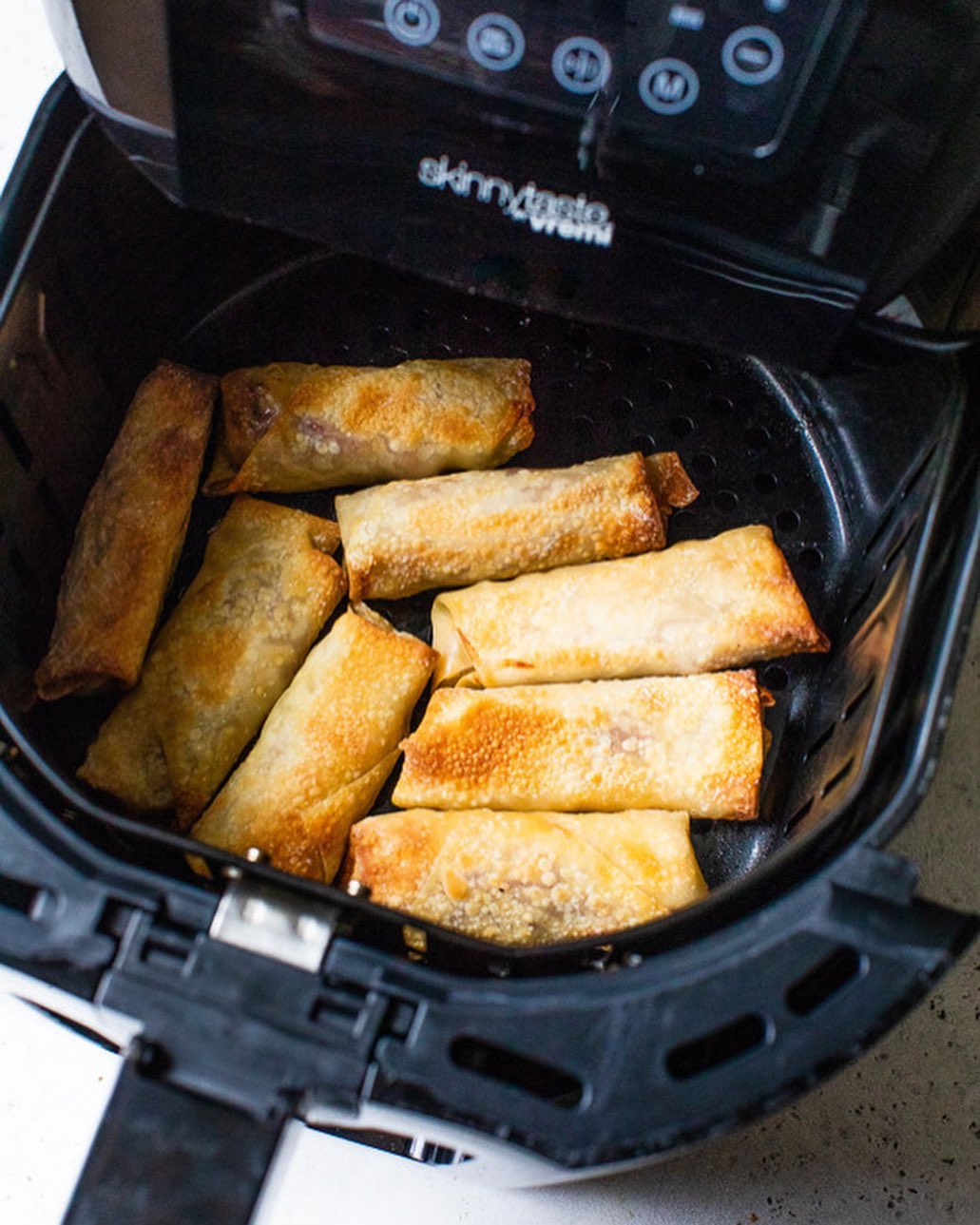 skinnytasteinstagram on Pinno Golden, crisp Pastrami Reuben Egg Rolls