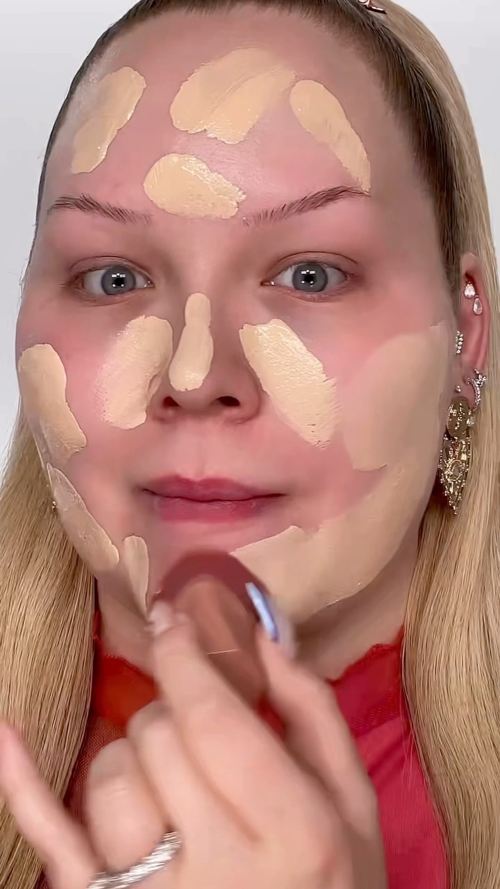 Nikkietutorials@instagram On Pinno: Umm… THIS BRUSH?! 🤯😳