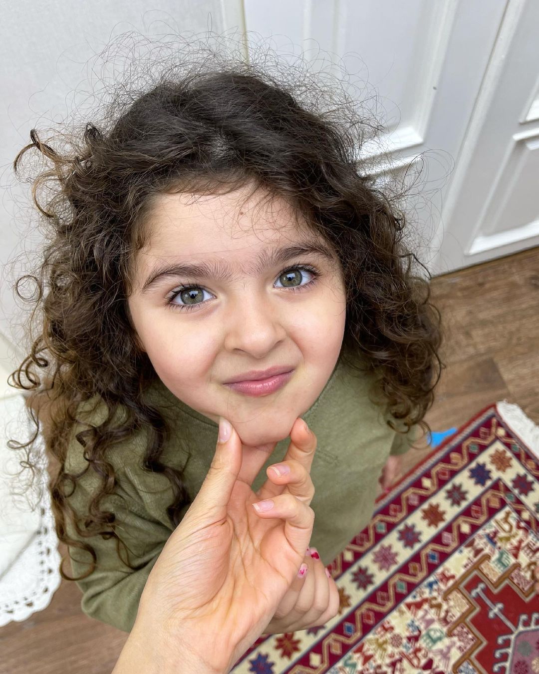 guneshin_kizlariinstagram on Pinno مایسا الان که دارم برات مینویسم ، خییل...