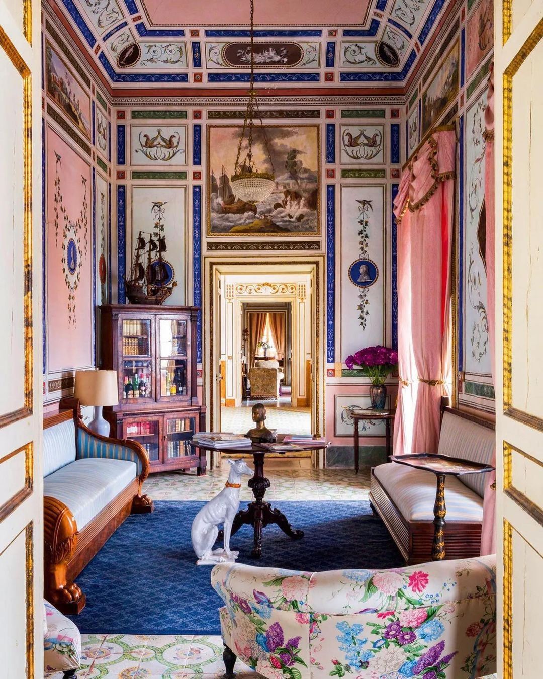 avec_les_compliments_de@instagram on Pinno: The Apollo room at Villa ...