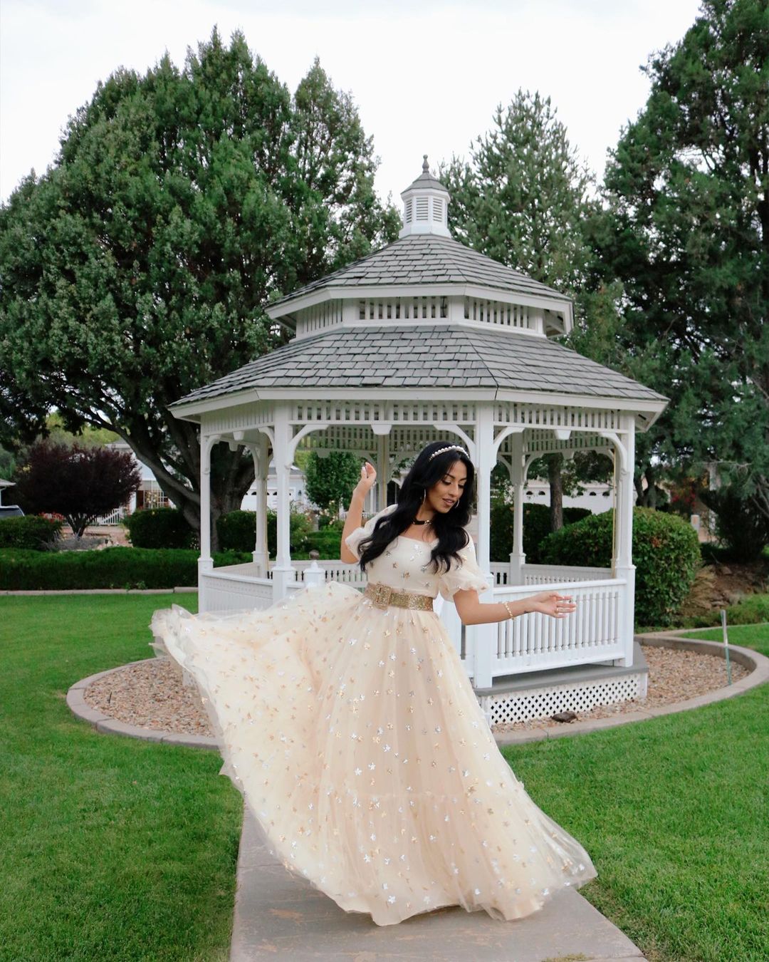 stylish_page_vianeyinstagram on Pinno A dress can change your mood