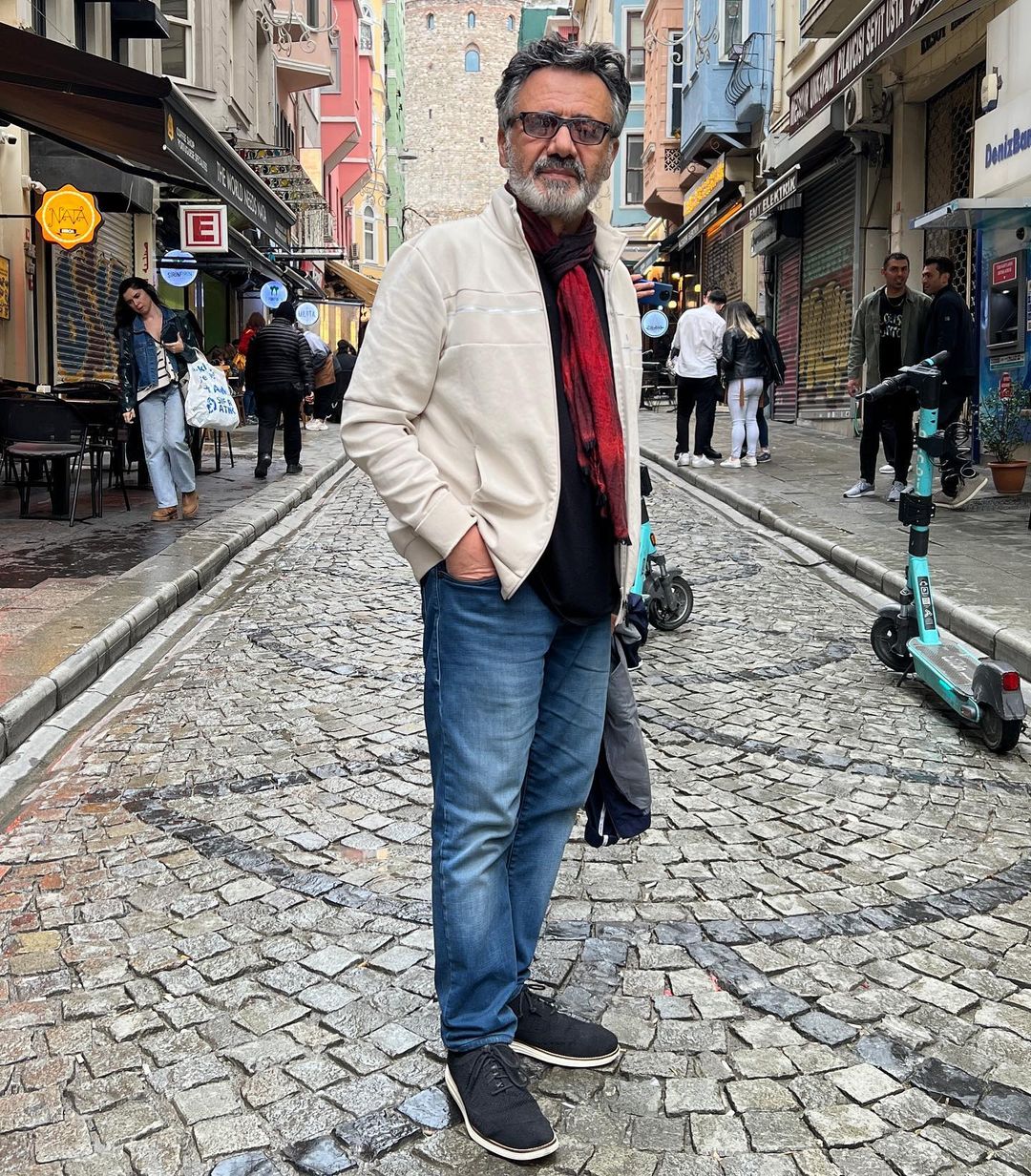 n.moeininstagram on Pinno هم اکنون در شهر وان هستیم و فردا در سالن...