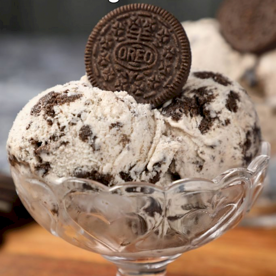 hebbars.kitcheninstagram on Pinno oreo ice cream recipe oreo biscuit ice...