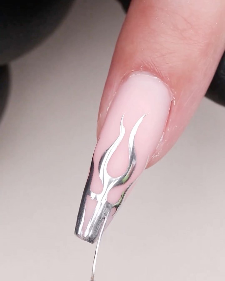 Ideas For Nailart Instagram On Pinno Mirror Flame Using Non Stick